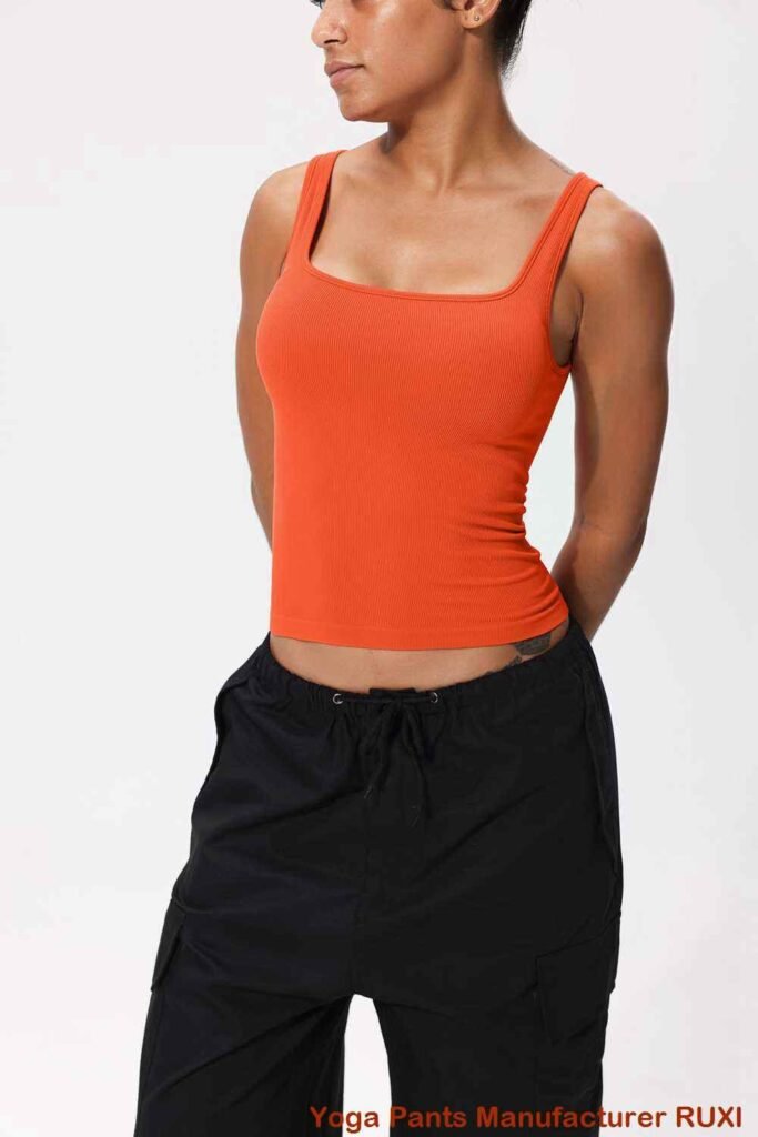 포켓이 달린 여성용 체육관 반바지 RUXI